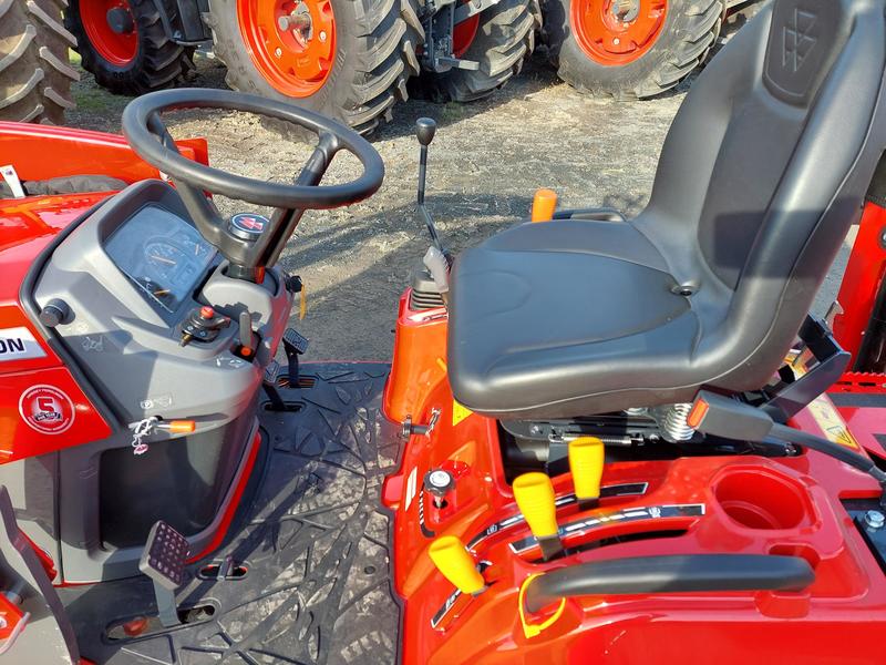 Tractors  Massey Ferguson GC1723EB Subcompact Tractor with Loader & Backhoe Photo